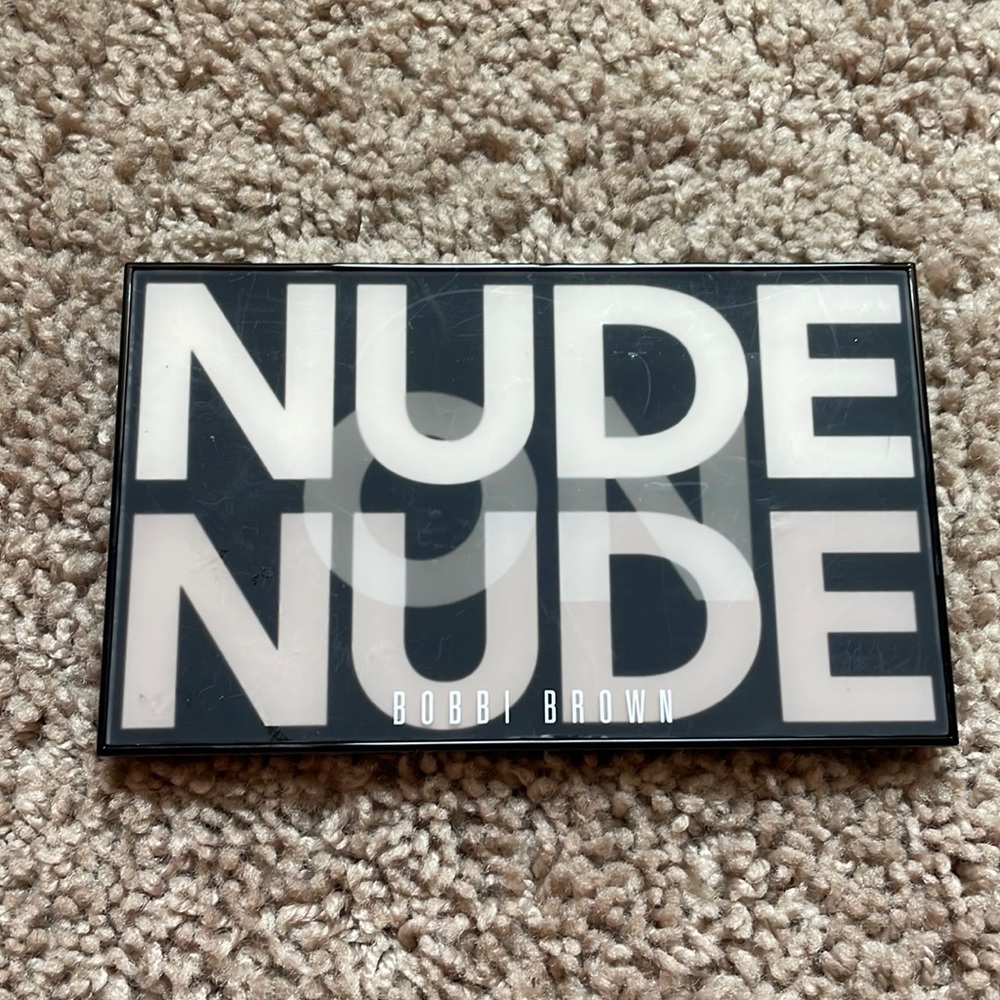 Bobbi Brown NUDE palette